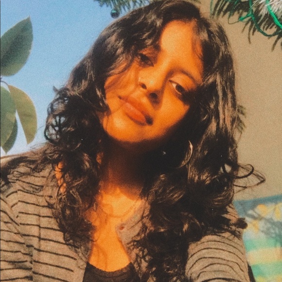 Meet your Posher, Kaveree - Picture 1 of 1